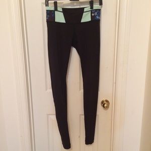 Lululemon wunder under